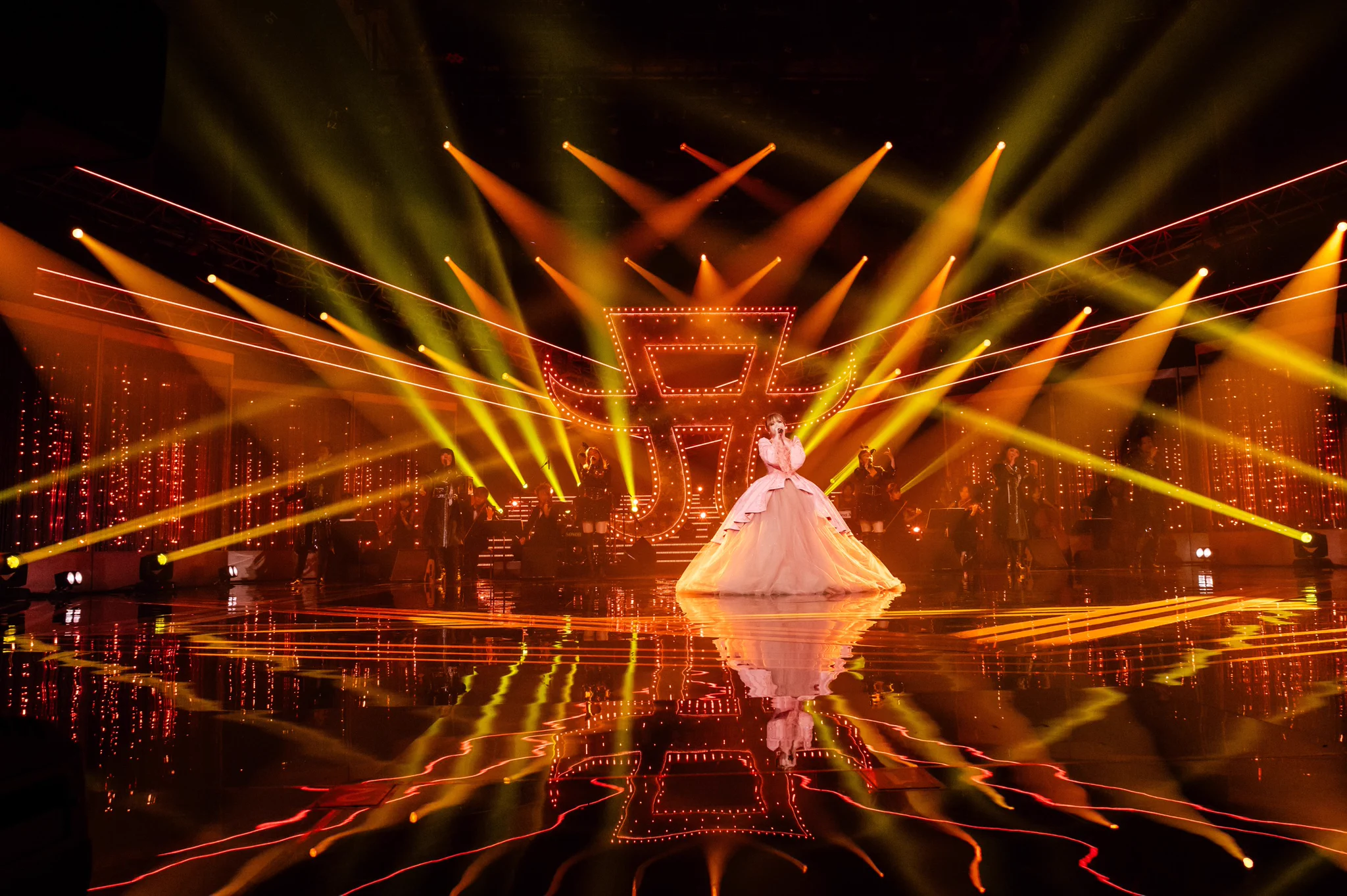 ayumi hamasaki (from staff) on X: 