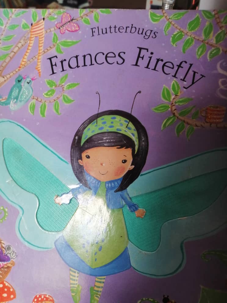 Come and listen to the story of Frances the Firefly at the CAHP library!!! We are open today 11am-7pm!!!
#communitydevelopment #Accra #Ghana #Osu #books #criticalheritage #fortsandcastles #readingcommunity 
@ChristiansborgP @MellonFdn