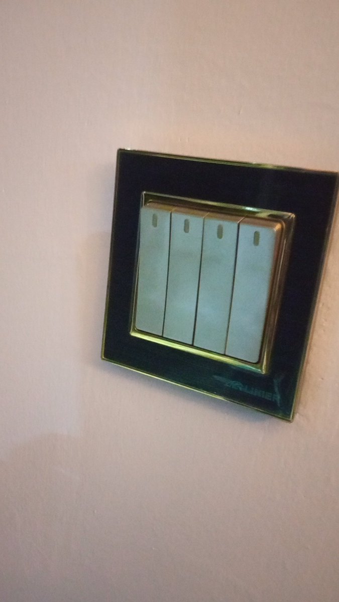 patie_patech's tweet image. Safety first! When installing electrical sockets, always turn off the power at the breaker. It&apos;s a small step that can prevent accidents. #SafetyTips #ElectricalWork