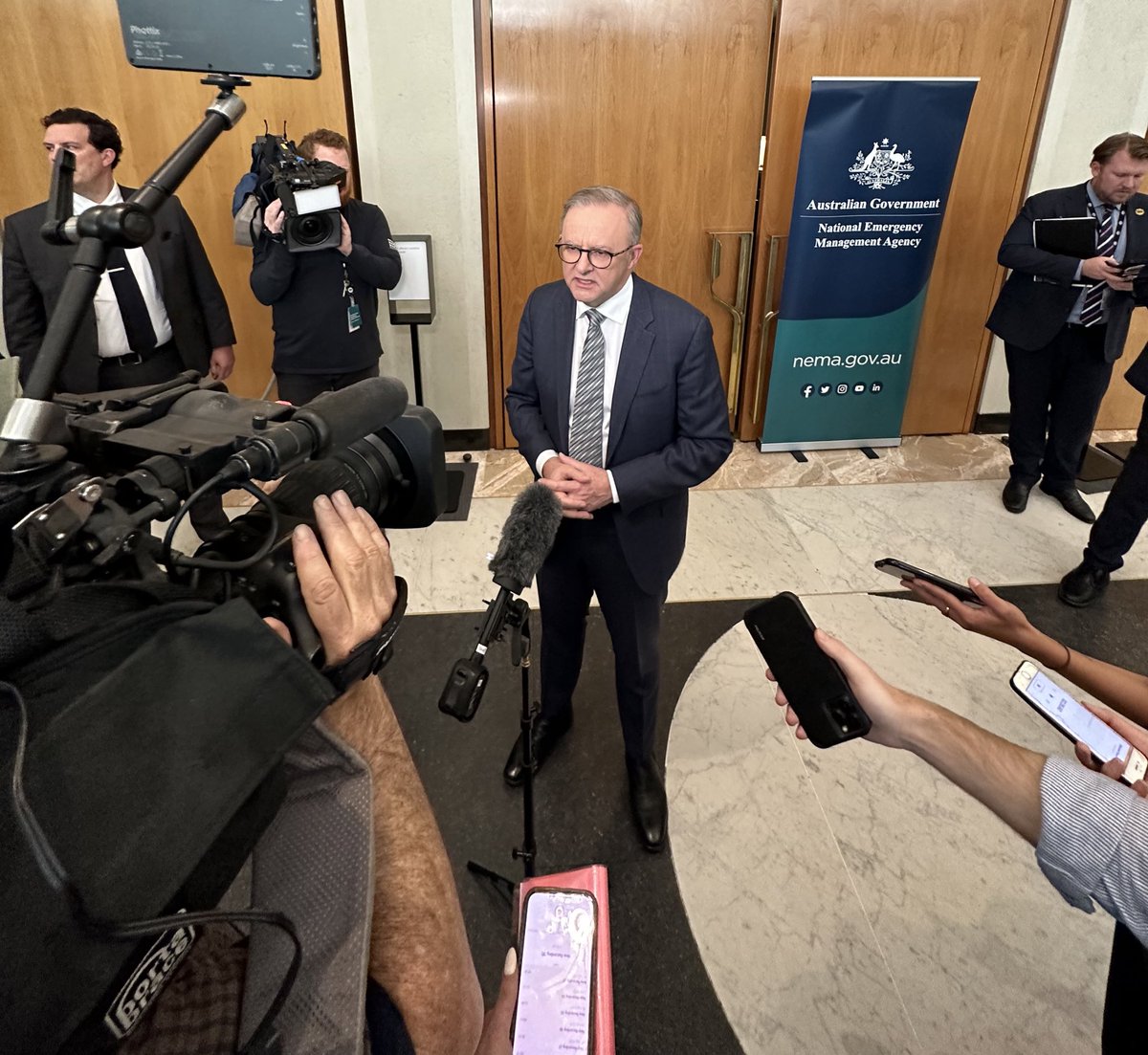 PM @AlboMP pays tribute to outgoing Victorian Premier Daniel Andrews. “Daniel’s career has been quite extraordinary.” @9NewsAUS #auspol