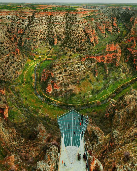 Dünyanın en uzun 2. Kanyonu olan Uşak Ulubey Kanyonu’na git.