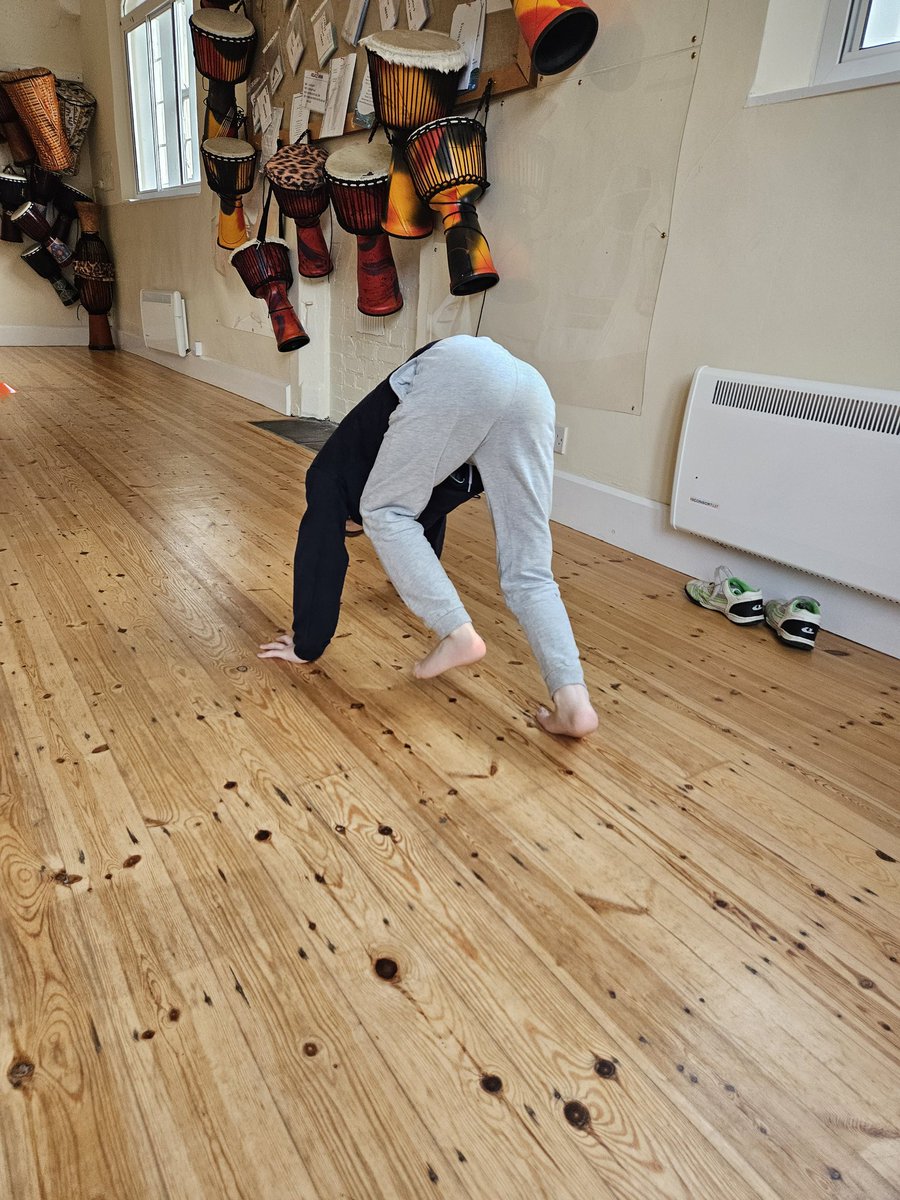 SplaceAbigail's tweet image. Reading and writing interventions...bottom up approach. Working on primitive reflexes...moro, STNR, ATNR, crossing midline, core strength and neck flexion. #primitivereflexes