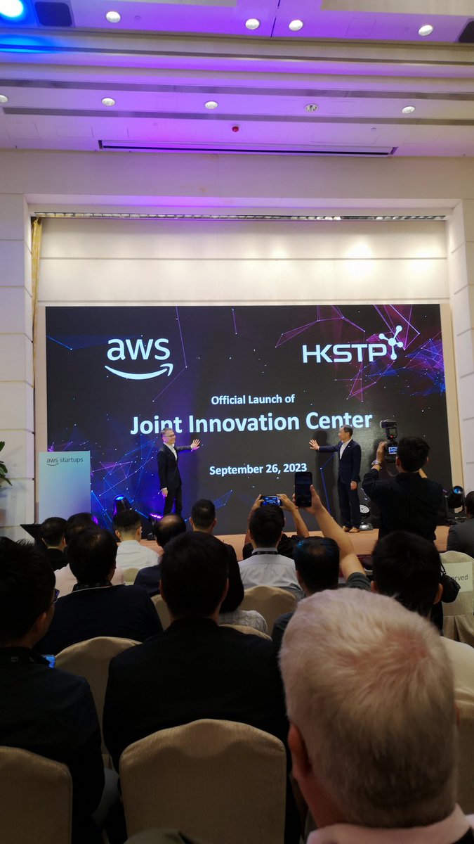EasyMathforKids's tweet image. Very excited to witness the official launch of AWS x HKSTP Joint Innovation Center (JIC) in Hong Kong.
#educationmatters
#awsstartupday
#awsweb3day