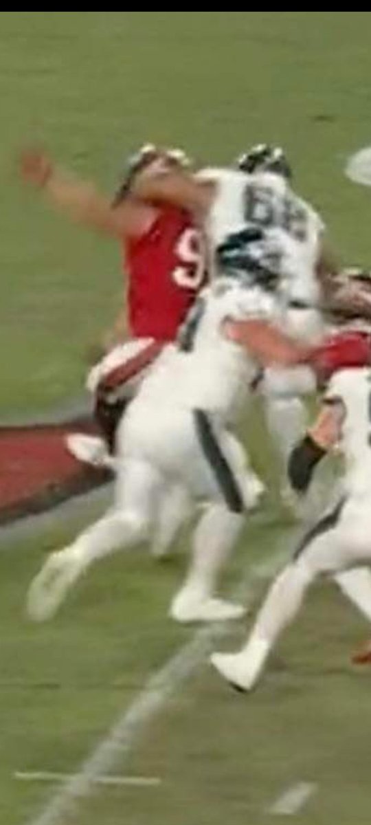 branededfresno's tweet photo. @PFF It's not just because they can always get that 1 yard on the sneaks....it's because they hold on every play and never get called for it. But what do I know 🤷‍♂️....besides what my eyes see https://t.co/T69YVYM8x8