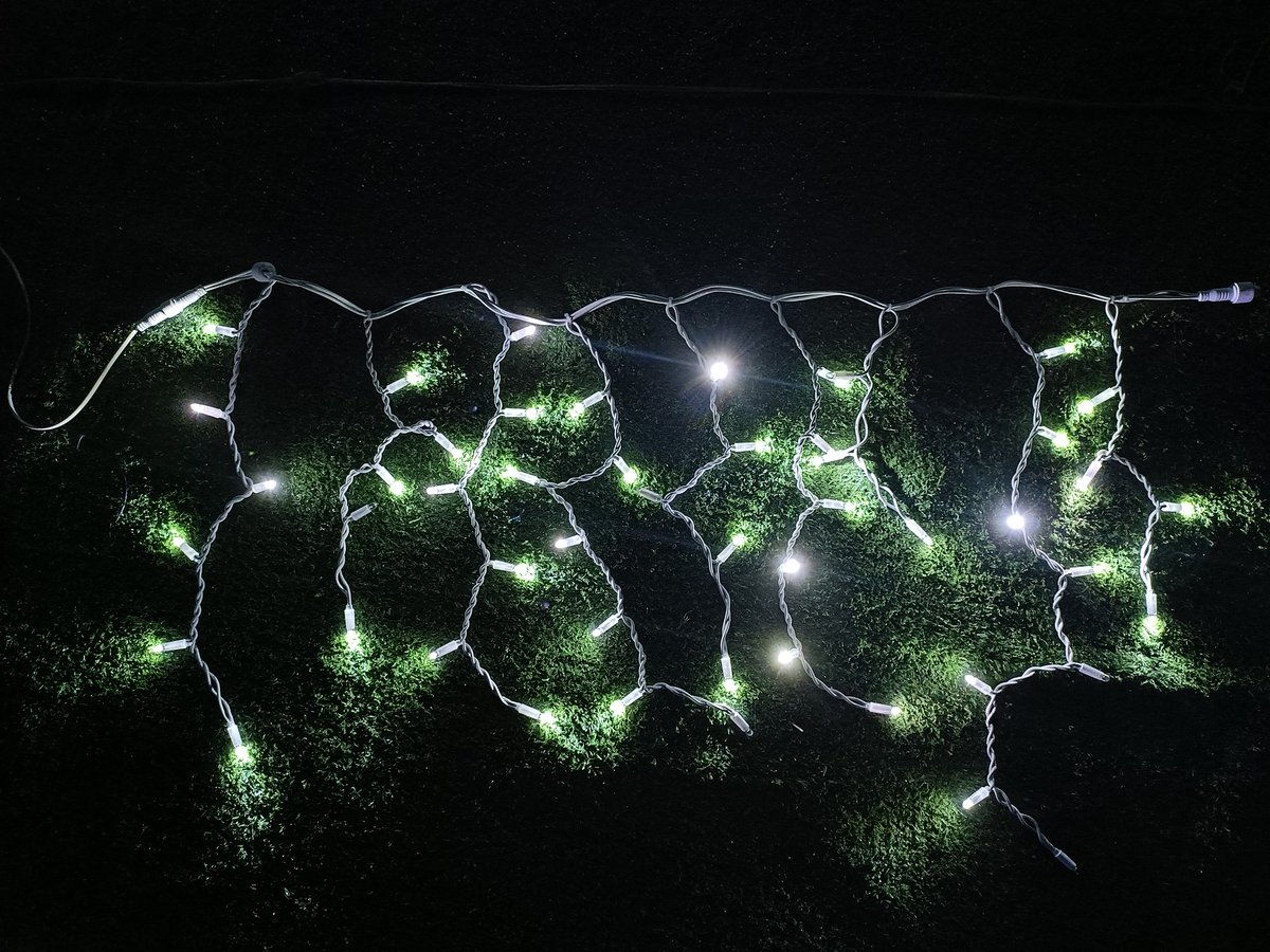 QinNerissa's tweet image. Waterproof LED Icicle Light with cold white color.
#ledchristmaslights #lediciclelight #ledstringlights