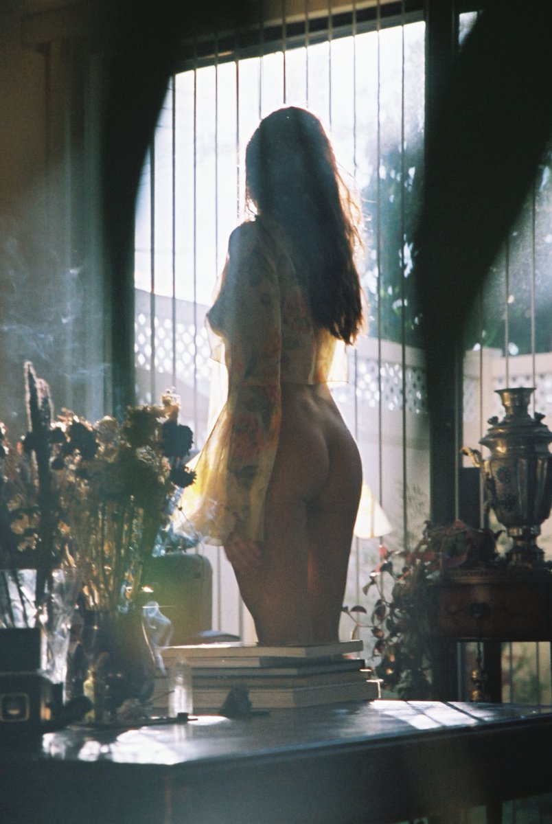 n3ave's tweet photo. Morning light on film https://t.co/pFzim58Phl