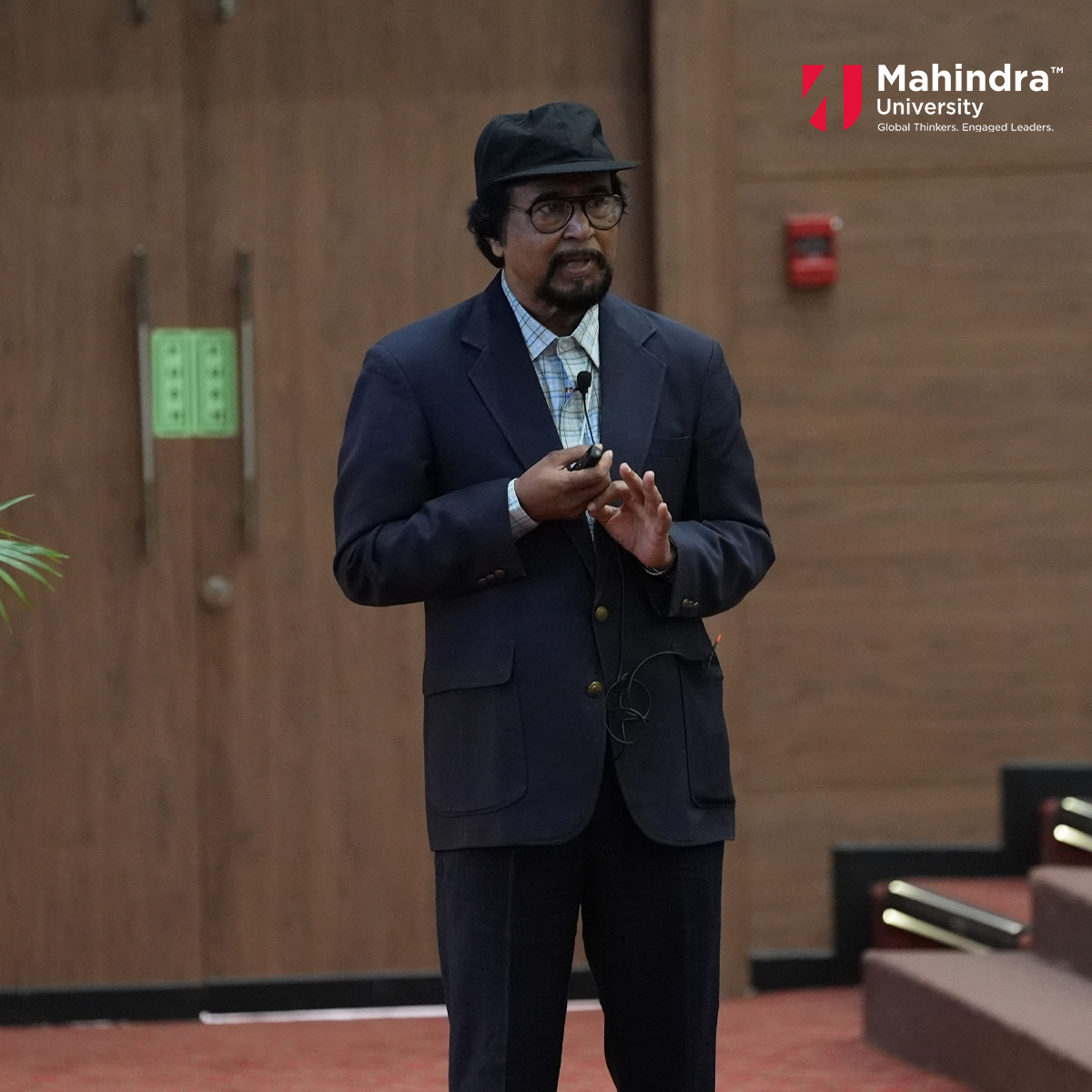 MahindraUni's tweet image. Recapping the brilliance of #ICETCI2023! Our keynote speakers, global thought leaders in computational intelligence, graced the event with their wisdom.
#MahindraUniversity #ComputationalIntelligence