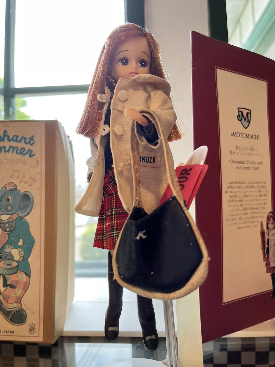 ironna_hanasi's tweet photo. 横浜元町リカちゃん!
バッグはキタムラ🥰
#TOYSCLUB https://t.co/kbg5487w7q