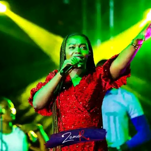 BeMandateBauchi's tweet photo. Pastor Chino Akor is an embodiment of worship grace, a vocal power house, a true testament to the power of faith and dedication. Honoured to have her join us for this special event. #BEMandateBauchi #InauguralService #MinisterChino #BeMirrored #ReflectHisImage https://t.co/veumhIF0w9