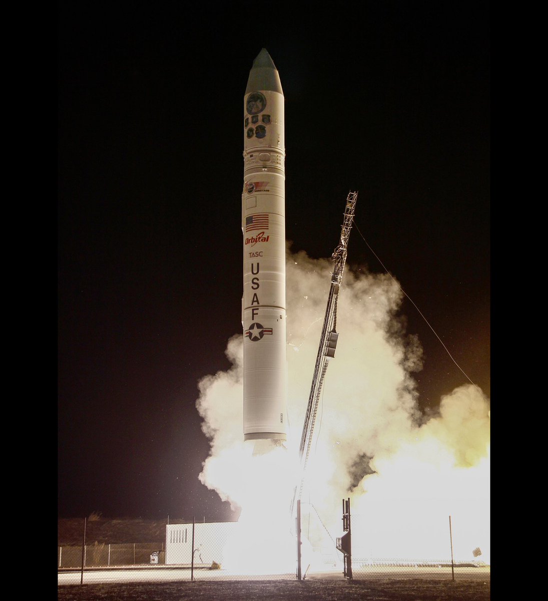 billmeco's tweet photo. #OTD 13 years ago a #NorthrupGrumman (#OrbitalSciences) #MinotaurIV #launched #SBSS from #SLC8 #vsfb https://t.co/cBeq2jVVSH https://t.co/DCVgFkJsEr
