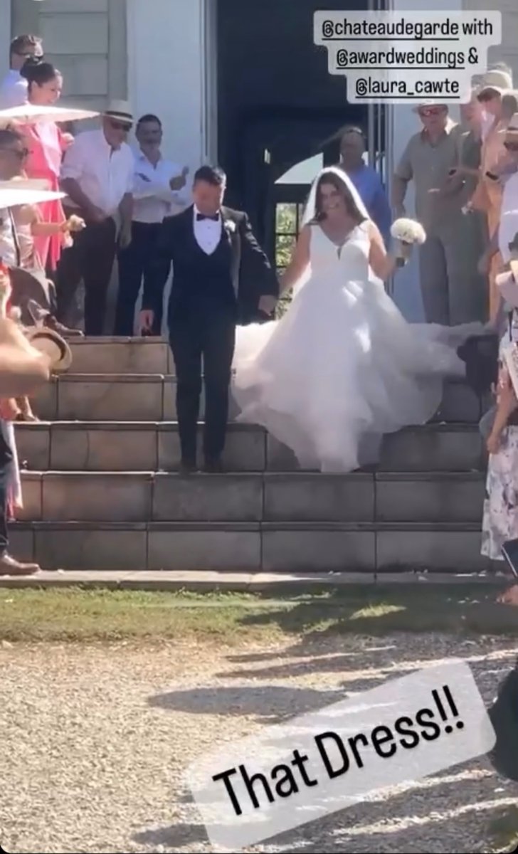 CelebrantSandie's tweet photo. « I just wanted to thank you for being our celebrant. You brought such a wonderful energy to our day.I felt like I knew you my entire life! Such a lovely presence to have on our special day
If I was doing it again tomorrow, I’d pick you over and over! Thank you x 
Georgina &amp; Con https://t.co/TZLXxJbqU8