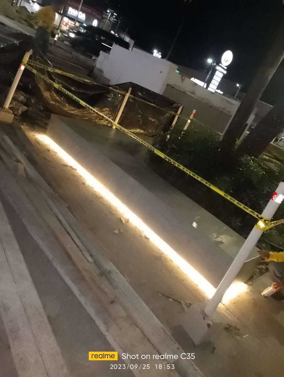 NCruzya's tweet photo. Quedará uva @ObrasPublicasSV are lo posible para q todo quede bien con mi equipo de electricistas https://t.co/D5D5amoGEg
