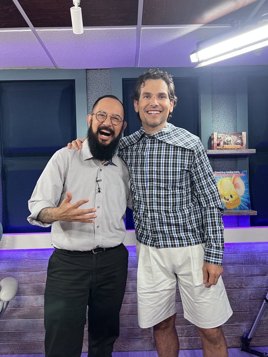 AlvaroCueva's tweet image. ¡Alan Estrada en “La cueva de Álvaro”!
Streaming:
nmas.com.mx/noticieros/pro…
Podcast:
open.spotify.com/episode/13dPAd…
@alanxelmundo @sietevecesadios @nmas #AlanEstrada #AlanXElMundo #SieteVecesAdios #LaCuevaDeAlvaro #AlvaroCueva #NMas #Streaming #Podcast #Spotify #FelizMartes #VIX #Mexic