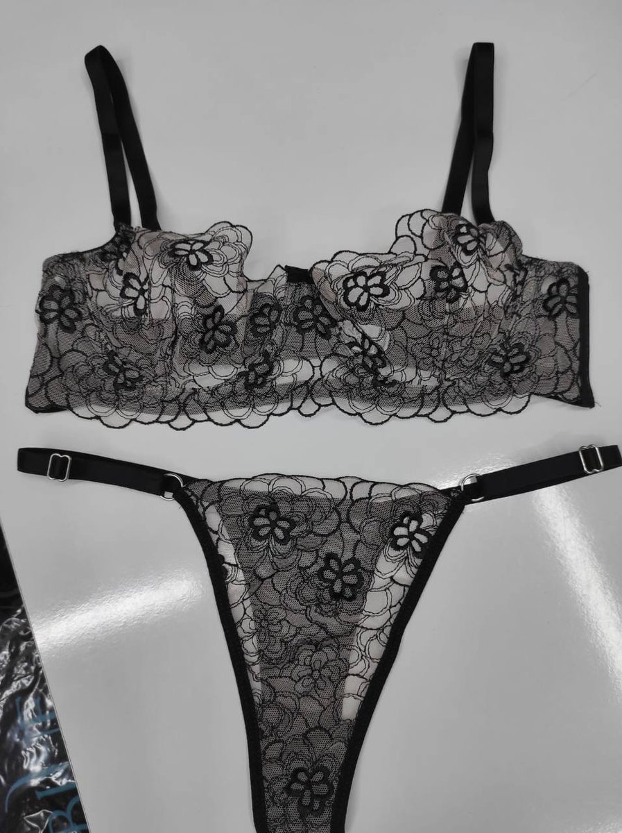 sahinrecep19's tweet photo. Satışlarımız profildeki sayfada en yakın zamanda başlıcak. #erotik #erotikshop #içgiyim #seksibayan #eskort #fantazi #seks #seksifantazi #dul #dullar https://t.co/hlvD1tekVC
