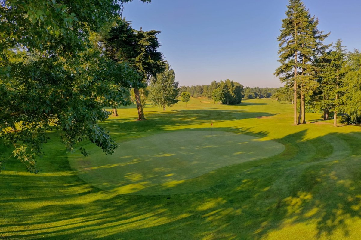 Golf review - 🇬🇧 Sand Martins Golf Club

Tags: #golf #golfing #golfcourse #instagolf #golfNow #golfcourseOfTheDay #golfdrills #golfholiday #sandMartinsGolfClub #golfUnitedKingdom #golfEurope 

Twitter: <a href="/sandmartinsgc/">Sand Martins G.C</a>

Played it? Rate it! golfcourse-review.com/review/717396/…