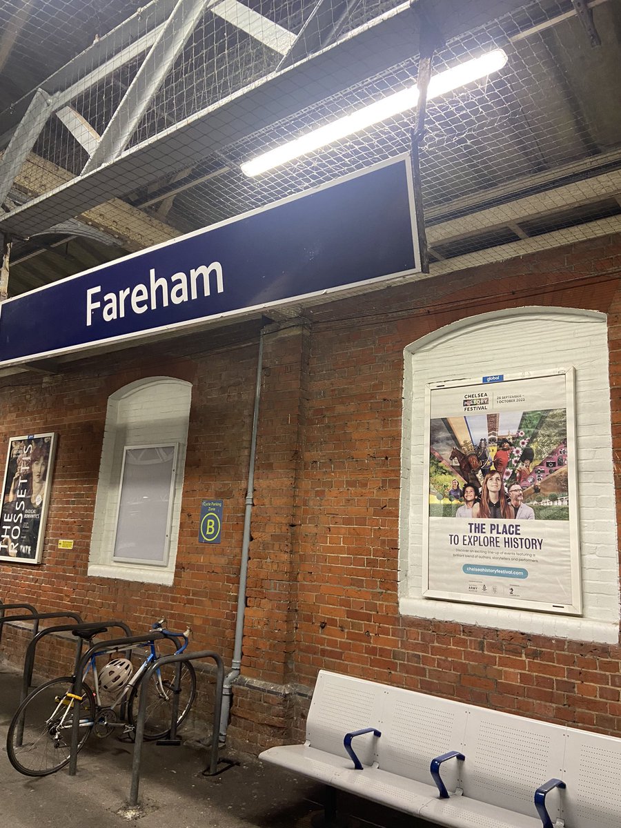 The fun starts today - on the train heading into work for the start of <a href="/ChelseaHistFest/">Chelsea Heritage Quarter</a> this week! #chelseahistoryfestival