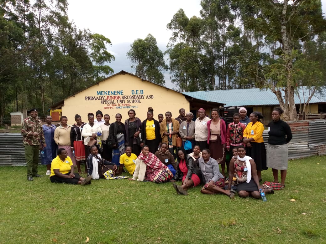 HFAW2015's tweet image. Women have for a long time been victims of the outdated cultural  practices of Female Genital Mutilation in many communities and Nyamira county is not an exception. #endfgm HFAW staff giving psycho-social support to the survivors of the cut at Mekenene school.
#changingmindsets