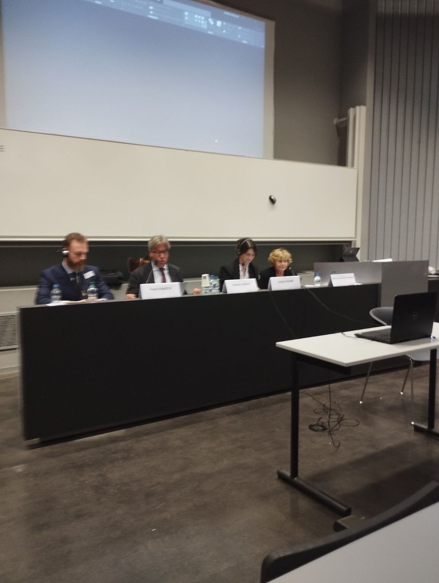 5 pays différents étaient représentés ce vendredi 22 septembre 2023 à la faculté de droit de l'UHA pour le colloque "Présomptions et responsabilités". Un grand merci aux intervenants et aux étudiants ! <a href="/jac_cerdacc/">JAC Journal des Accidents et des Catastrophes</a> @p_ludovic <a href="/GJBeaussonie/">Guillaume Beaussonie</a> <a href="/Emilie_Barbin/">Emilie Barbin</a> <a href="/MfSteinle/">Marie-France Steinlé-Feuerbach</a>