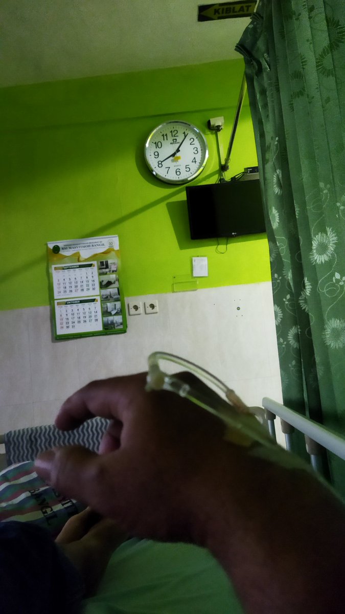 Aku guduk ultramen masio kenek laser iso tarung maneh... #Ciaaaat 🏃‍♂️💨