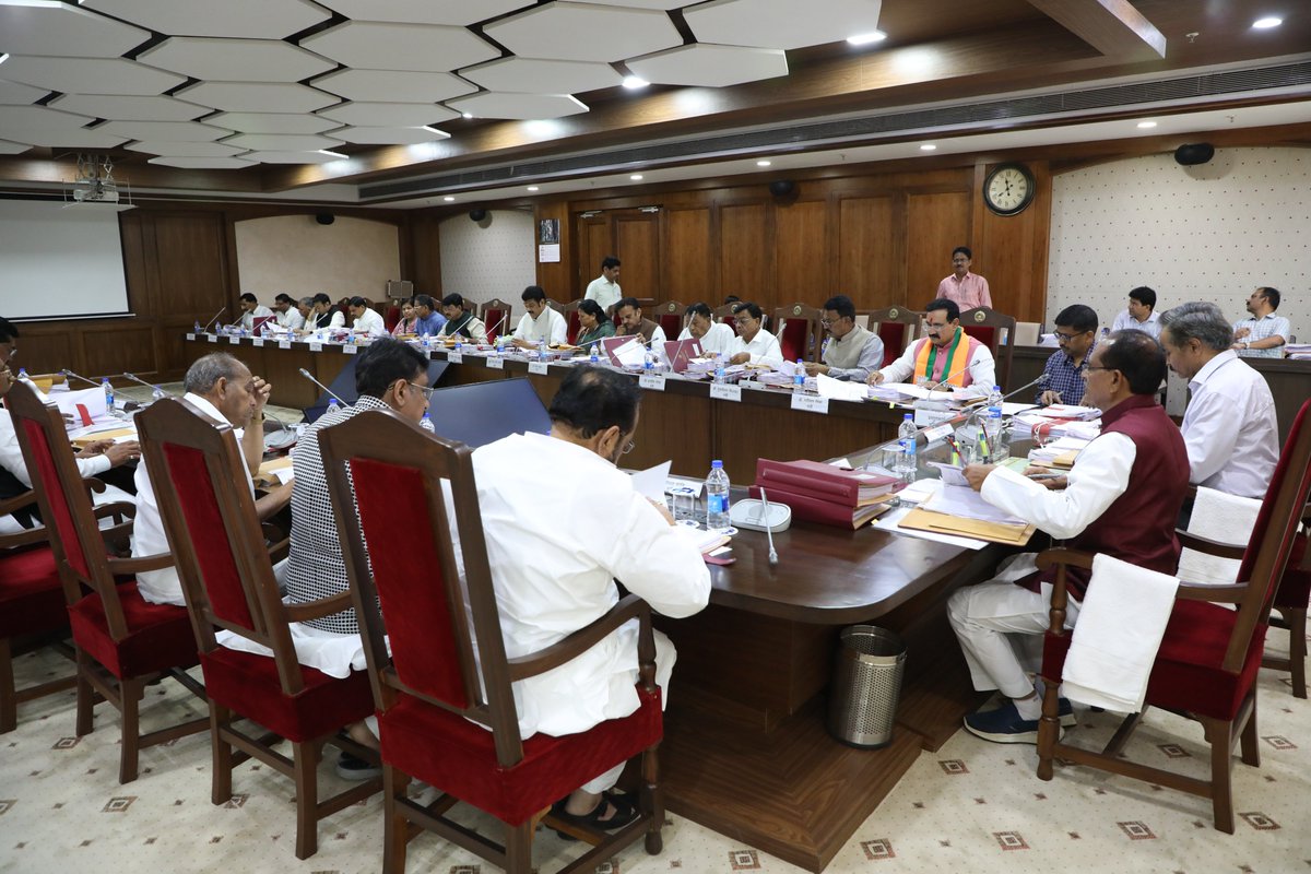 Chief Minister, MP tweet media