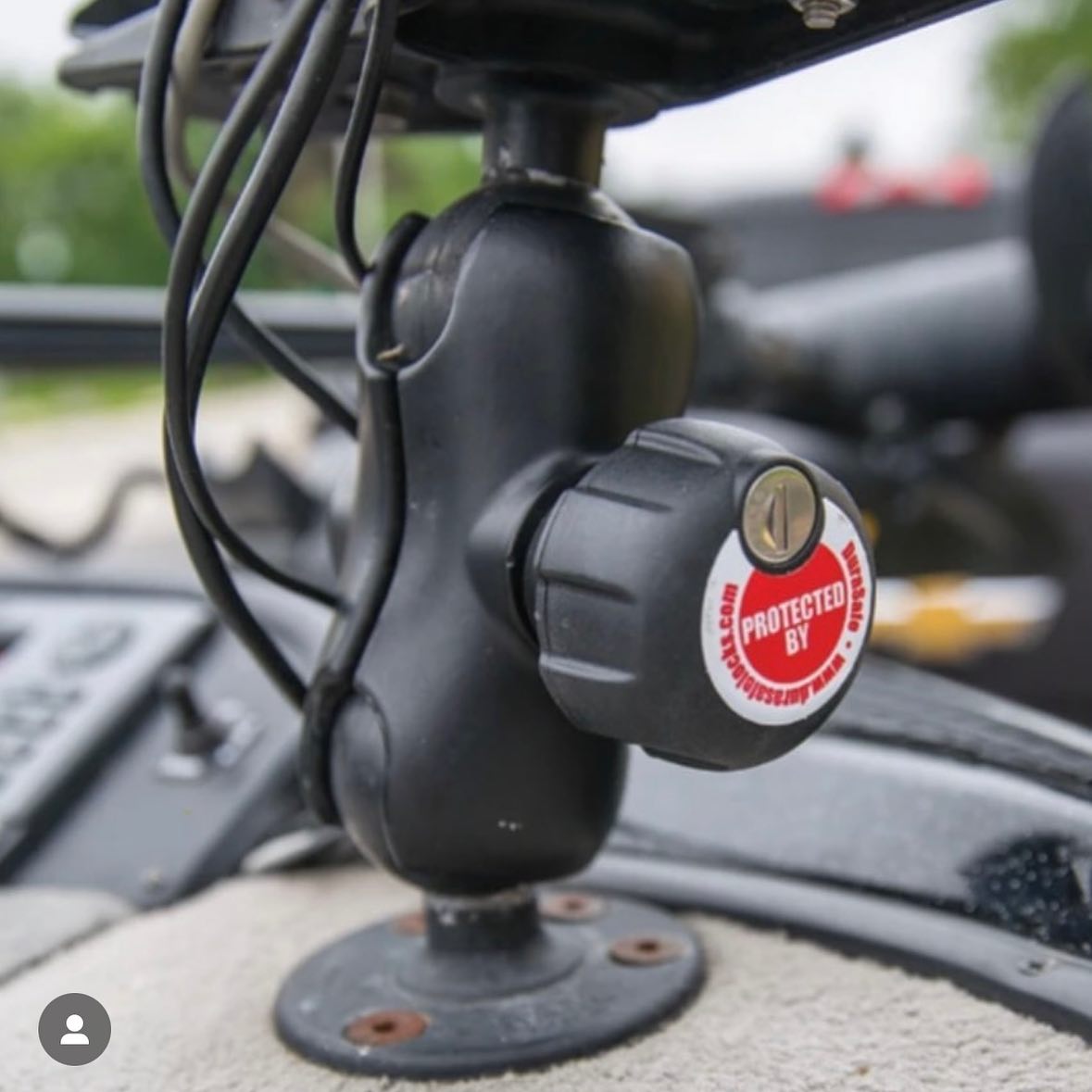 kisakadirect's tweet photo. 【入荷情報】
#DURASAFE のセキュリティアイテム
https://t.co/fV1u3BRJvx

完全MADE IN USAの高セキュリティで
多くの #ボーター に愛用されているのがコチラ。
#エレキ や #魚探 など皆様の高価な武装品をお守りします。

#防犯対策 #バスボート #キサカダイレクト #キサカ https://t.co/Efl2AcRykM