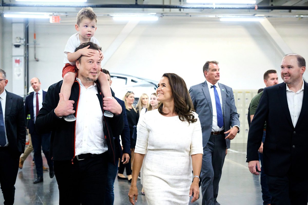 Childlessness is the most worrying phenomenon of our time. We talked with <a href="/elonmusk/">Elon Musk</a> about what we can do together to encourage young people to say YES to #children.
#havingchildrenissavingtheworld