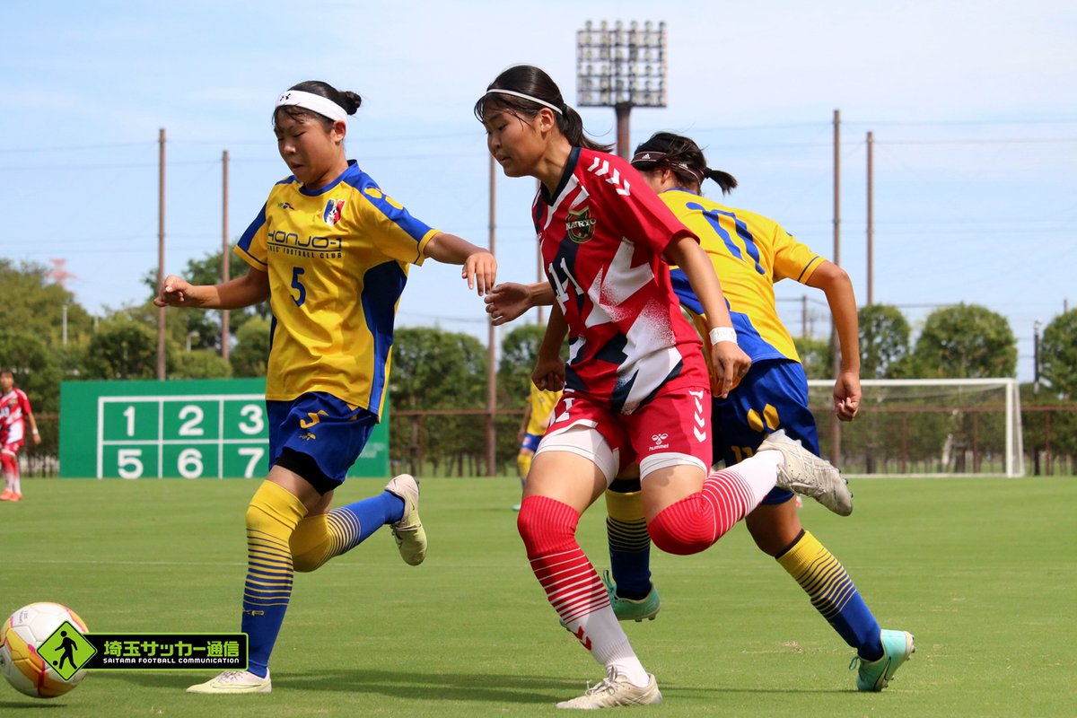 soccersaitama's tweet photo. 公立の雄・南稜が３大会連続の３位で有終の美　「１回あるかないか」本庄第一を劇的弾で下す #埼玉サッカー通信 https://t.co/LLYQO5s7PG https://t.co/5VkPH476hn