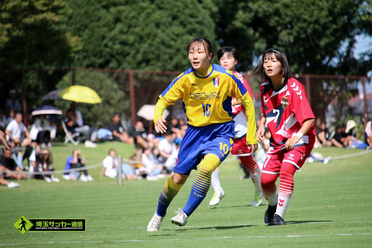 soccersaitama's tweet photo. 公立の雄・南稜が３大会連続の３位で有終の美　「１回あるかないか」本庄第一を劇的弾で下す #埼玉サッカー通信 https://t.co/LLYQO5s7PG https://t.co/5VkPH476hn
