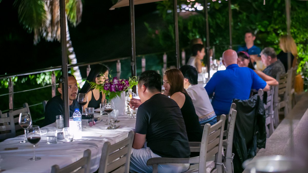 We offer a variety of dining options, including indoor 
 and outdoor seating. #TheCliffSamui #IndoorDining #OutdoorDining #PrivateDining