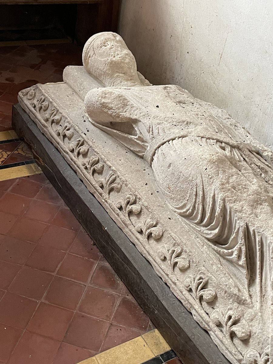 Paid my respects to William de Champernon in St Mary’s Atherington, #Devon yesterday. Thought to have been moved from the chapel at Umberleigh in the 19th century his rather battered effigy is from the 13th century . What an amazing church! #churchmonuments #amresearching
