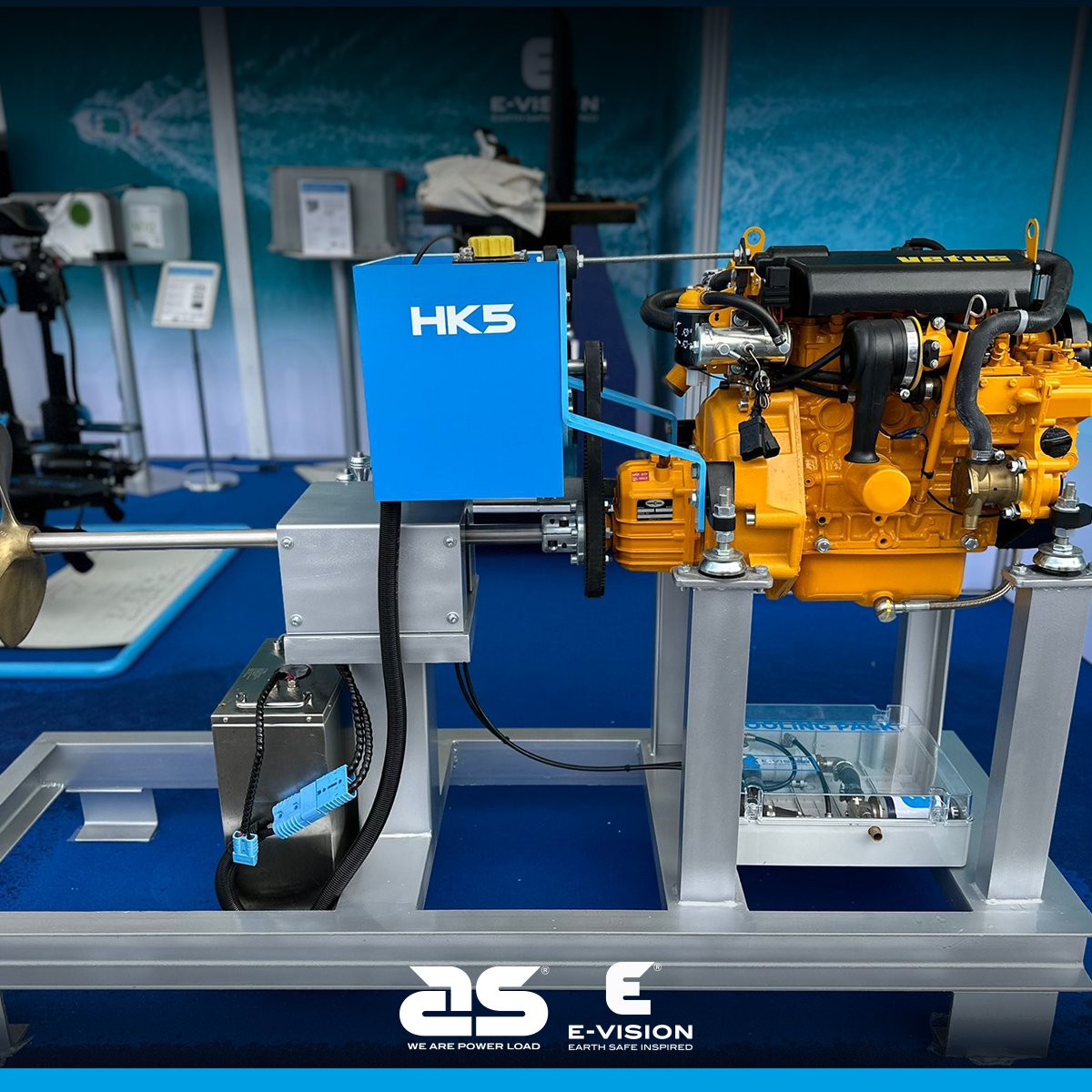 AS_Labruna's tweet image. Nuovo kit elettrico: zero emissioni. Trasmissione a cinghia per efficienza, raffreddamento elettronica ottimizzati. Monitoraggio touchscreen, batterie al litio estendibili, ricarica veloce. Disponibile in diverse potenze, testato per prestazioni e affidabilità. #HK5