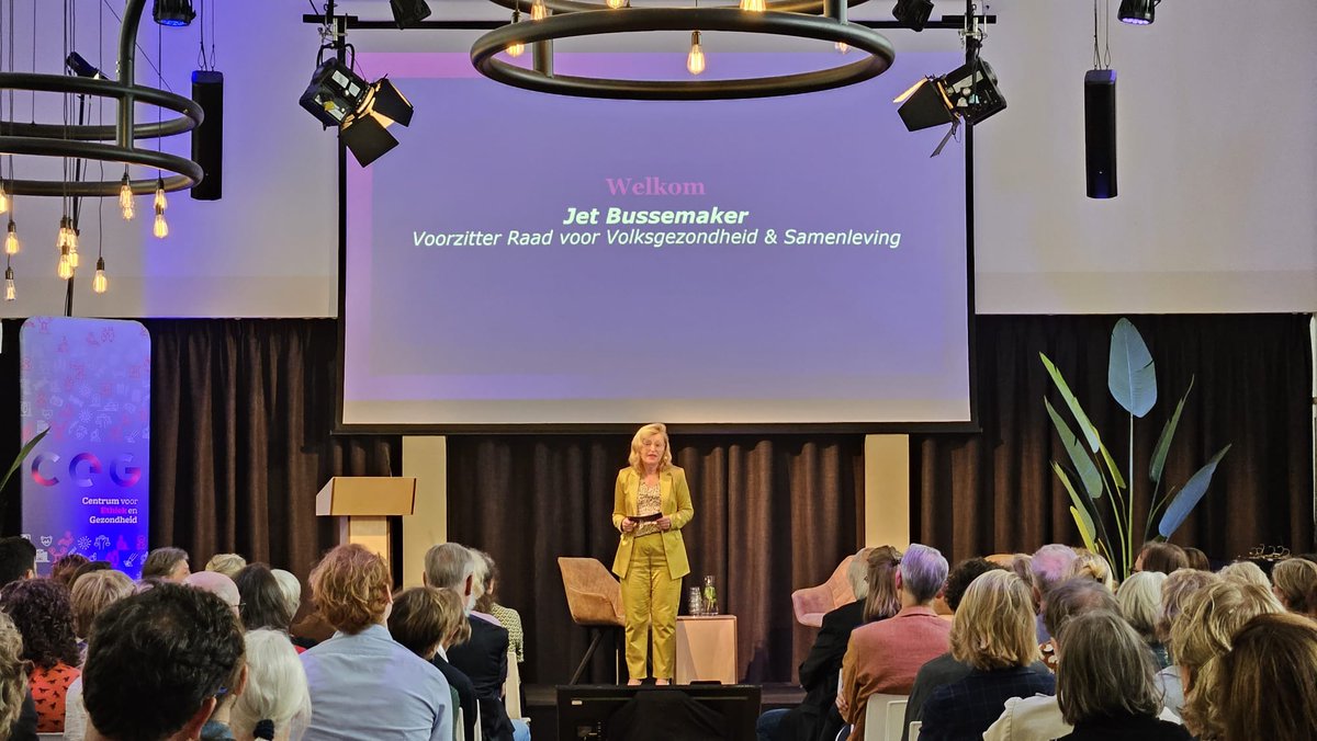 Ons 20-jarig jubiluemsymposium officieel geopend door RVS voorzitter Jet Bussemaker. Op naar een inspiratievolle dag voor alle deelnemers!