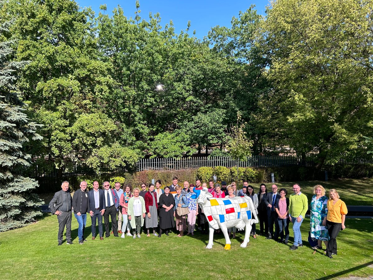Dutch language studies in Poland are one of the most successful and largest in the world!
That was the reason for the Embassy in cooperation with the Flemish Representation in Poland to invite the teachers to our premises for our annual meeting.
#neerlandistiek #neerlandici