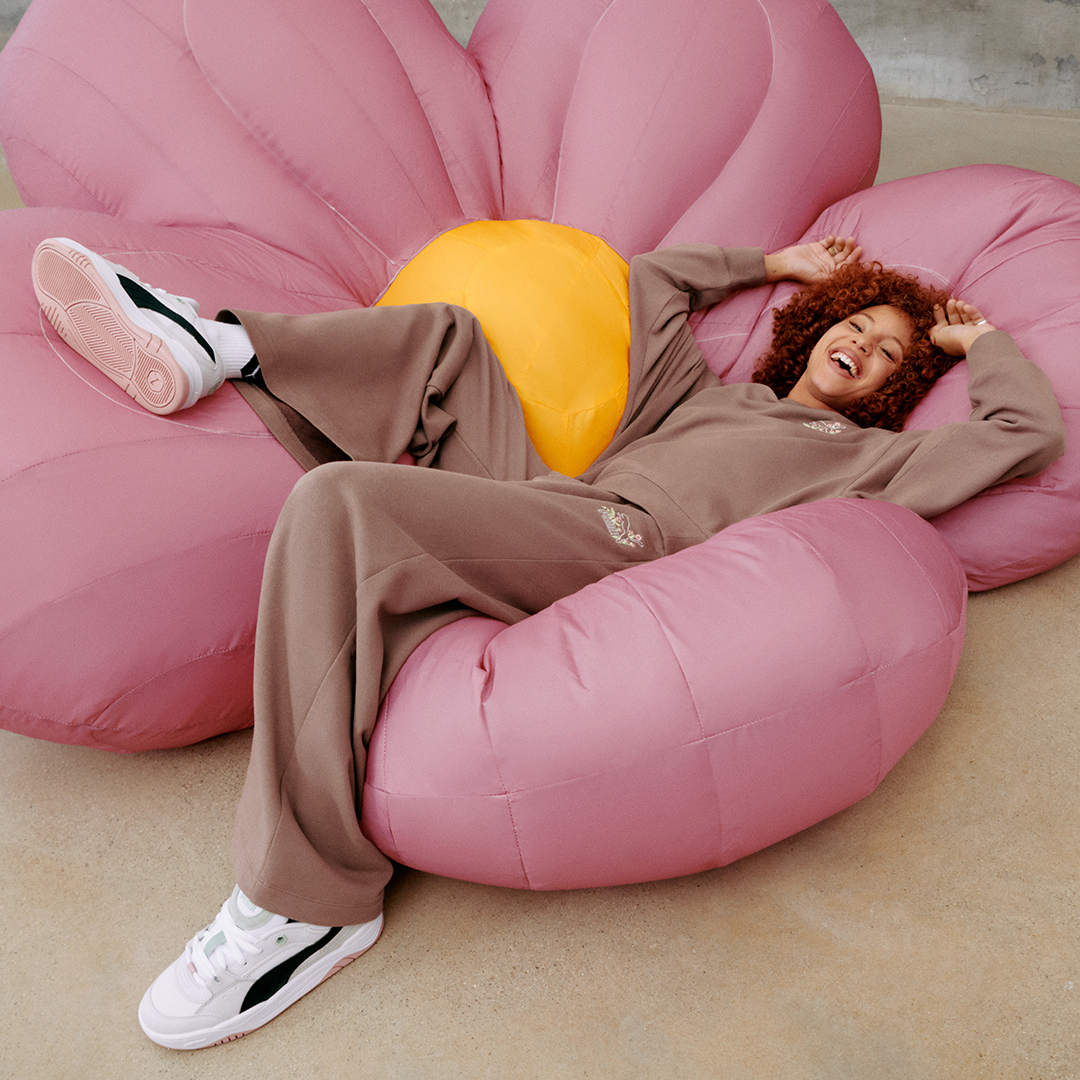 cclosfresnos's tweet image. Zapatillas #PUMA x #AwLab, ¿vienes a por ellas? 🤟😎

#LosFresnos
#CentroComercial