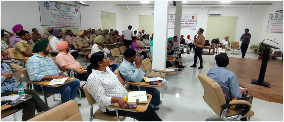 WCCBHQ's tweet photo. WCCB officials #sensitized Police & #Forest Officials of #Punjab on “Recent amendment of the #WLPA, Topics on recent trends of wildlife crime etc.” at #Chhatbir Zoo, Punjab on 12.09.2023 attended by 71 officials. https://t.co/KqSFYZPDB6