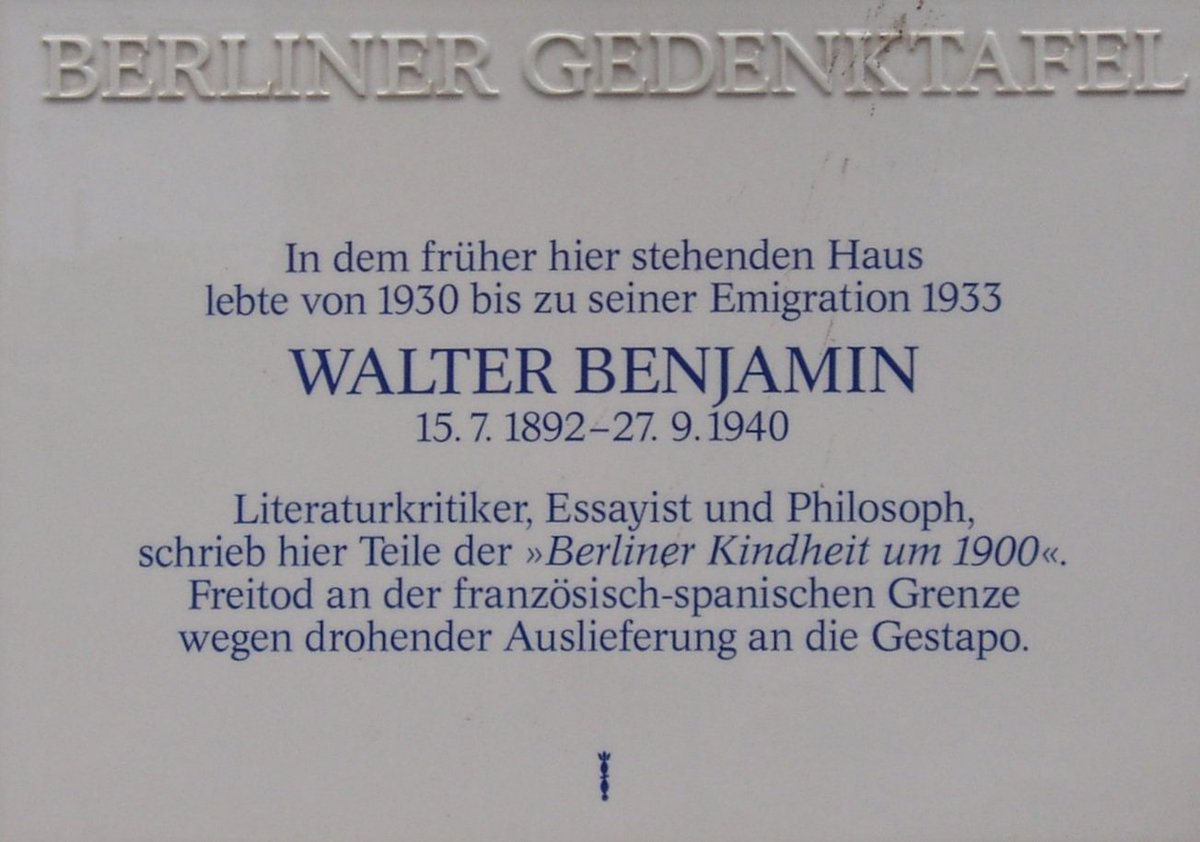 Kei_Nie_'s tweet image. Aus dem Abschiedsbrief von #WalterBenjamin, Port-Bou, 25.09.1940:
&quot;In dieser ausweglosen Situation habe ich keine andere Möglichkeit, als sie zu beenden. Mein Leben wird ein Ende finden in einem kleinen Dorf in den Pyrenäen, wo mich niemand kennt...&quot;

zeitschrift-luxemburg.de/artikel/dass-e…