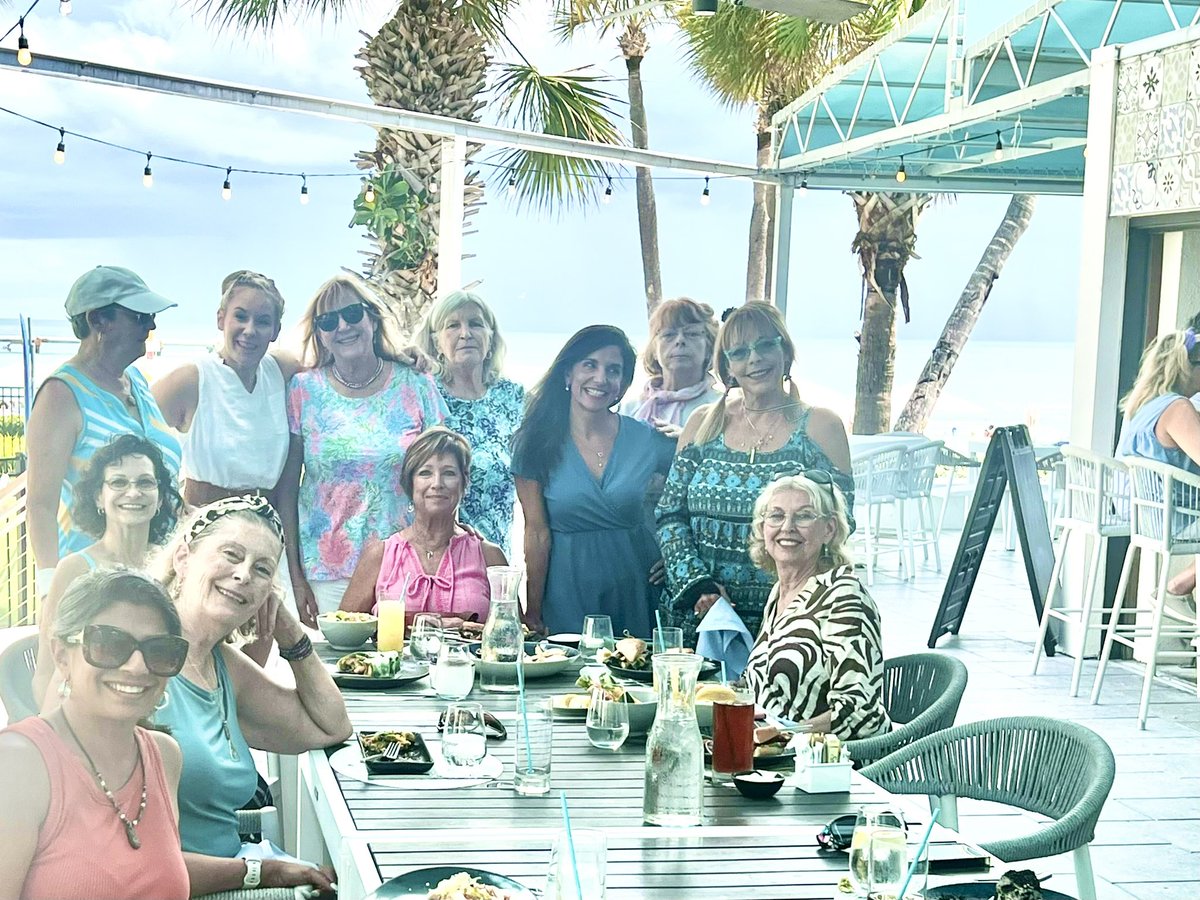 #keywest  #ladieslunch #bluewater #grateful <a href="/thefloridakeys/">The Florida Keys & Key West</a> <a href="/fourmarlins/">Ciji Marlin</a> <a href="/TheReachResort/">The Reach Resort</a> <a href="/keywestdirect/">Jamie Olwell</a>