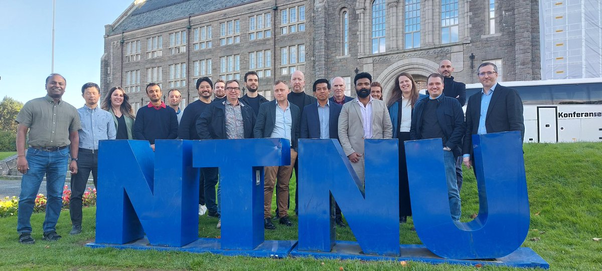 b_cratos's tweet photo. ✨ What an amazing first day of @b_cratos meetings 🎉!
It  was a very busy but effective day, thanks to all B-CRATOS Workpackages  and Tasks leaders for their very interesting presentations and all the  partners for the productive discussions👏 https://t.co/NBiP5UoOhv