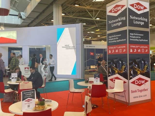 LubricantExpo's tweet photo. The afternoon conference has now begun at @LubricantExpo @thebearingshow. Lots of networking and meetings being held at our networking lounges.
We hope you are staying for our networking reception from 4:30pm!
There is still time to register: https://t.co/neglb4qCla
#LEX23 https://t.co/R8aBwlphrH
