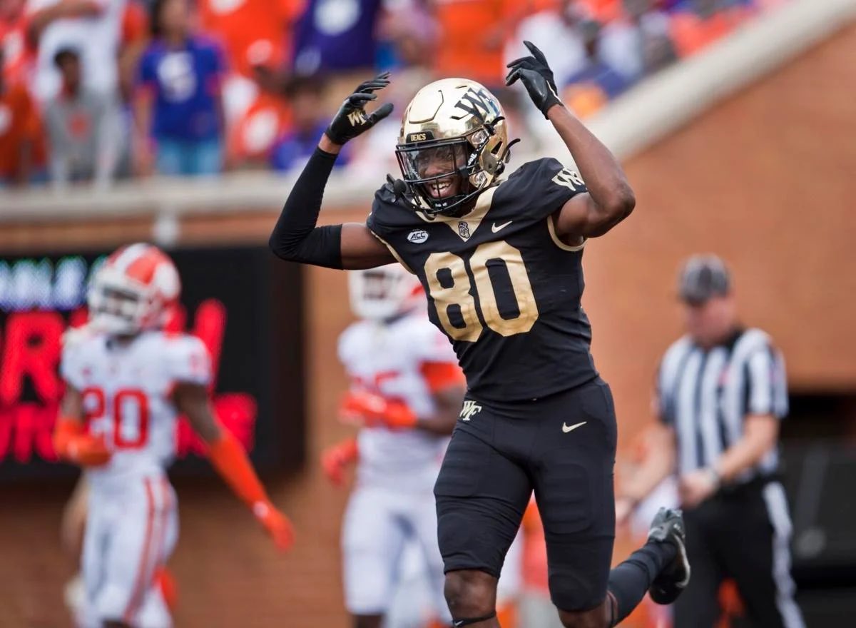 WillisTavin's tweet image. excited to receive a PWO opportunity from wake forest university‼️ #LLQ💔 @CoachPoeWins @LvilleBigRedFB @WakeFB @RocCarmichael @CoachCellus @DmvSportsLive6 @BrianDohn247 @dhglover @CoachCoreydmv @MohrRecruiting @tdhald @RivalsWardlaw @EricOfficialDMV