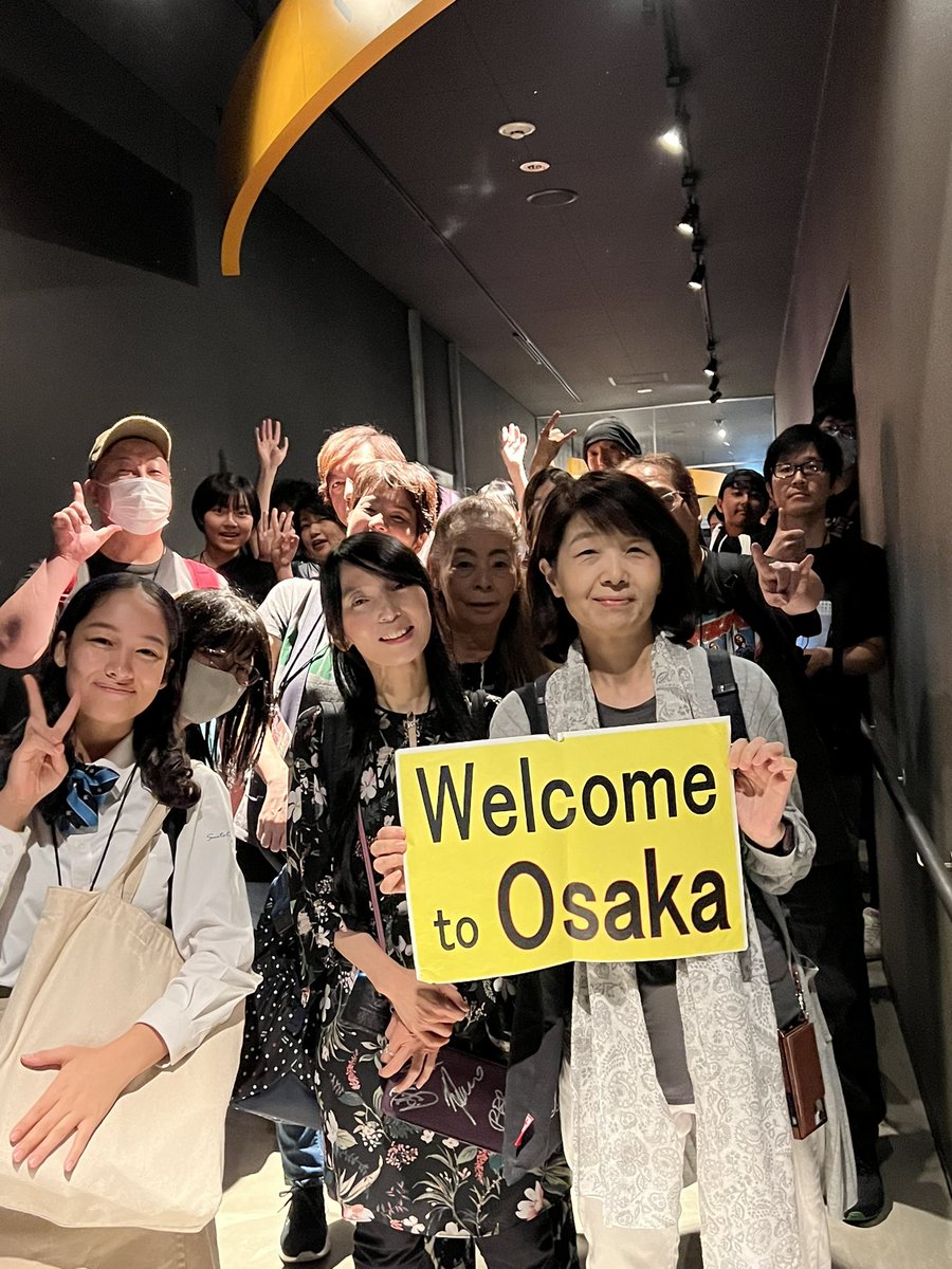 amy_mamakin's tweet image. Extreme Thicker Than Blood Japan Tour Show 6 at Zepp Namba. Thank you for coming Osaka VIP fans! Meet &amp;amp; Greet 写真アップされております。ご確認下さい。
#Extreme  #ExtremeVIP