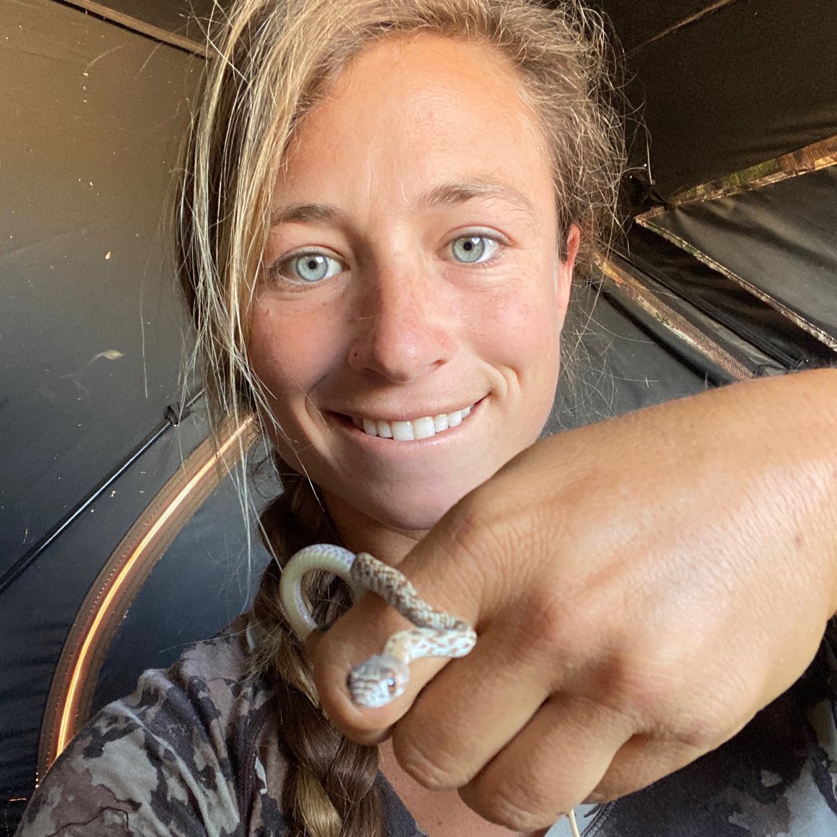 FredEichler's tweet photo. While hunting, Bre caught a coachwhip in her blind.

@MuddyOutdoors 

#everythingeichler #fulldrawoutfitters #fredeichler #itsinmynature #itsalifestyle #outdoors #outside #whatgetsyououtside #fueledbynature #adventure #gomuddy #huntinggear #coachwhip #snake #huntingadventures https://t.co/1E1iPAGLOA