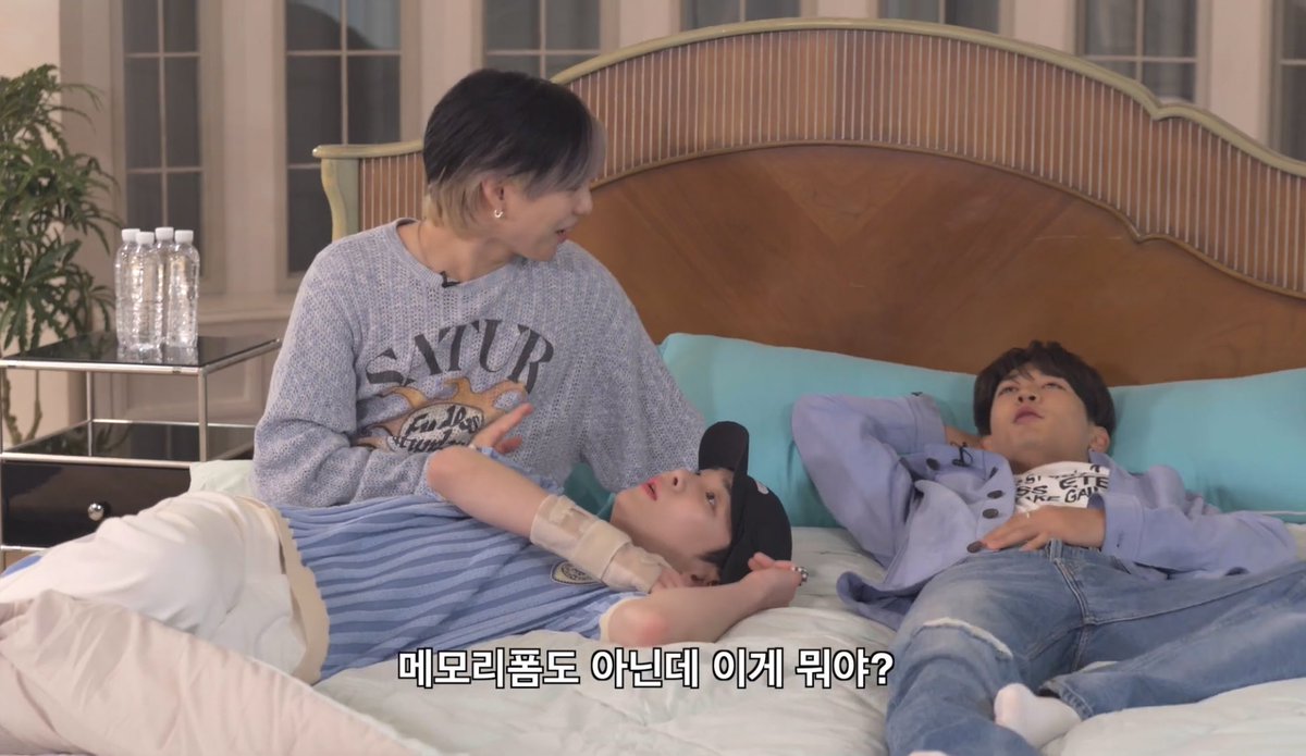 bambi_bom's tweet photo. 오늘 다자연애 떡밥이 끝인 줄 알았더니 탐복하면 뭐가 줄줄이 나와서 혼미하다 https://t.co/sY4n9MJLOs