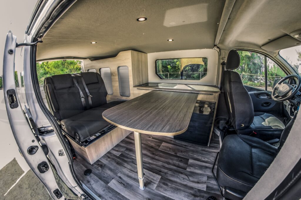 WorldWildCamper's tweet photo. Camperización Iveco Daily L2H3 https://t.co/OLvTery3TJ https://t.co/UG43tDuolF