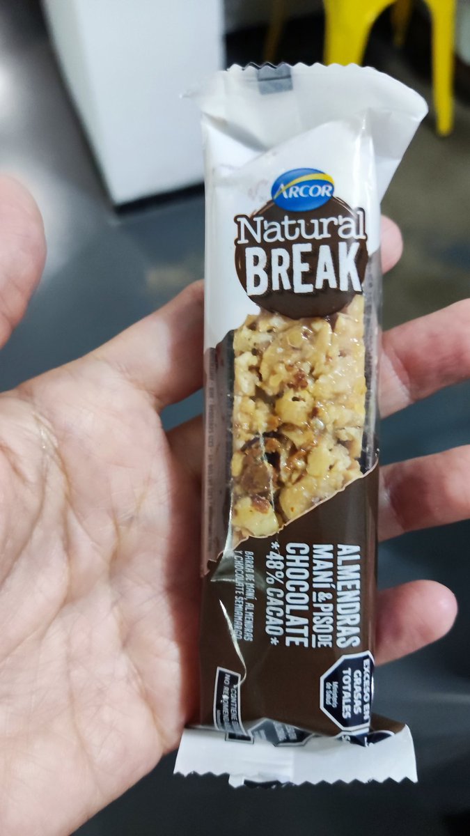 Está barrita de <a href="/arcor/">Arcor</a> es todo lo que está bien. Las que tienen chocolate y las que no también 🙌. 
.recomendadisima