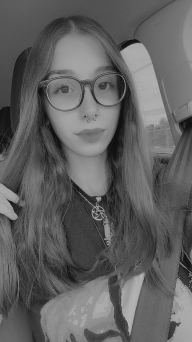 Somebody spoil me so I can stock my house with food and stuff for winter ❤️❤️   https://t.co/Wfhxj7upDp<a href="/tag/newprofilepic"class="tags"><span>#newprofilepic</span></a>