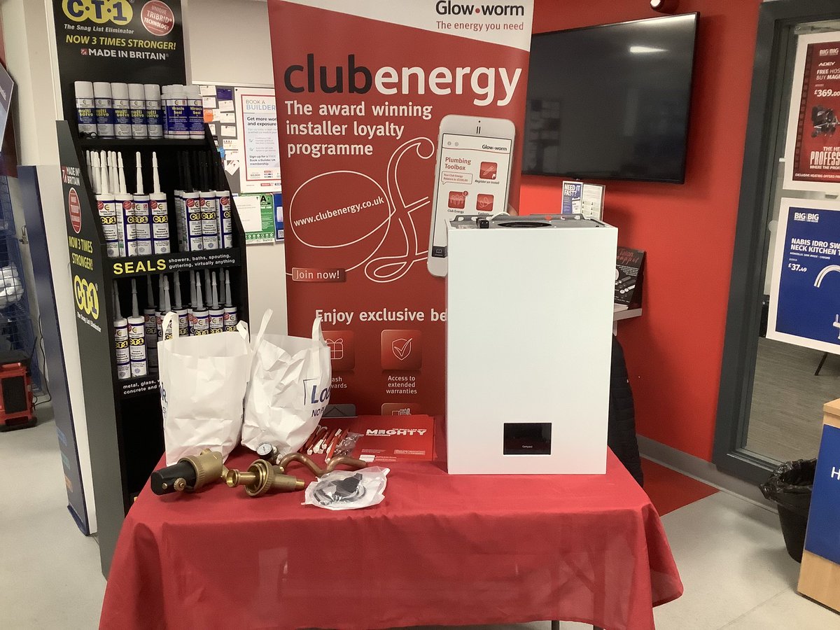 Mark Almond tweet media