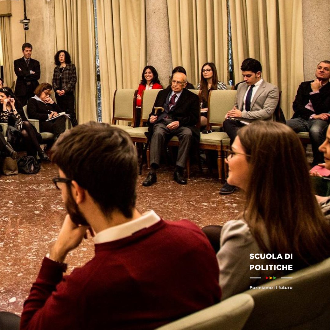 Nel giorno dell'ultimo saluto, anche noi vogliamo ringraziare il presidente #Napolitano per il tempo generoso, che in più di una occasione, ha trascorso con i nostri studenti e le nostre studentesse.
Addio, Presidente