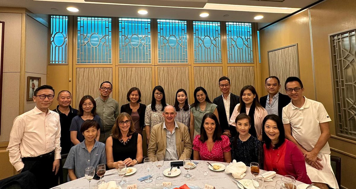 ShrewsburySch's tweet photo. Our staff had the amazing opportunity to be hosted at @ShrewsburyHKG. We are always so impressed by their innovative educational approach, passion and dedication.

It was wonderful to thank the Parents Association Hong Kong for all their support to Shrewsbury. 

#FloreatSalopia https://t.co/pGYRfqjzgv