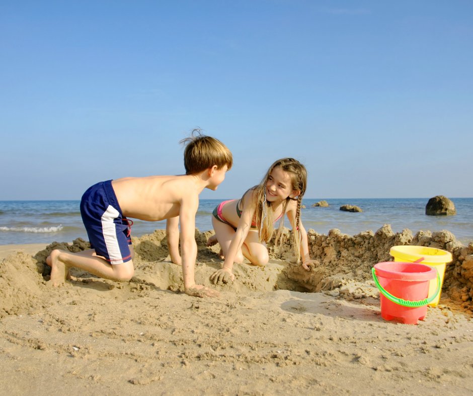 DrStephenCurran's tweet photo. A recent report suggests a ‘seismic shift’ in parents’ attitudes to school attendance. Persistent absence is now over 20% and it is more ‘socially acceptable’ to go on holiday during term time.
But, there are advantages for children going to school
https://t.co/DpCVd3hT8z https://t.co/sTRRTRaKj2